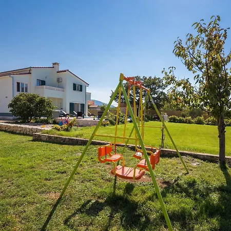Ferienvilla Mit Kamin Am Waldrand Prázdninový dům